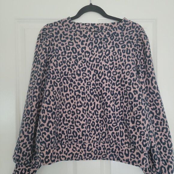 Ann Taylor  Long Sleeve  Sweater size  M - Picture 1 of 7